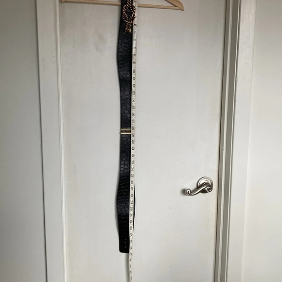 Vintage Gail Labelle Black Pebbled Leather Adjustable Belt - Picture 10 of 12